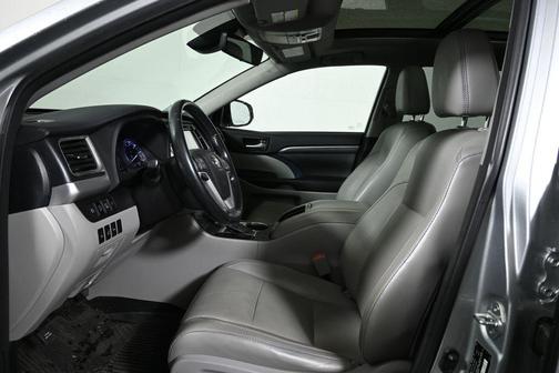 2017 Toyota Highlander Limited Platinum