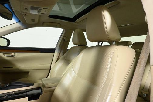 2013 Lexus ES 300h Base