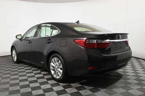 2013 Lexus ES 300h Base