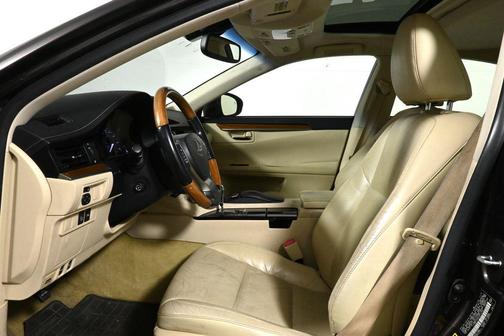 2013 Lexus ES 300h Base
