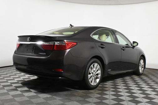 2013 Lexus ES 300h Base