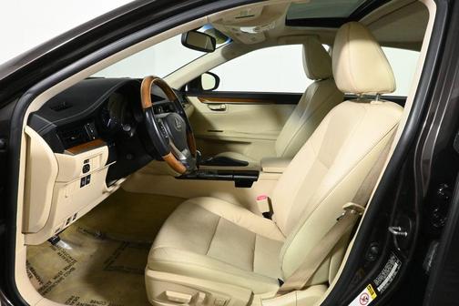 2013 Lexus ES 300h Base