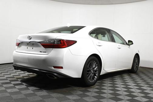 2018 Lexus ES 350 Base