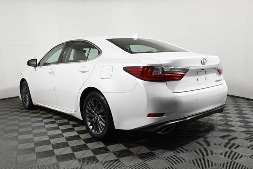 2018 Lexus ES 350 Base