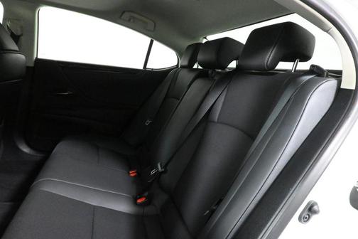 2021 Lexus ES 350 Base