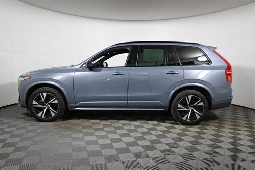 2020 Volvo XC90 T6 R-Design
