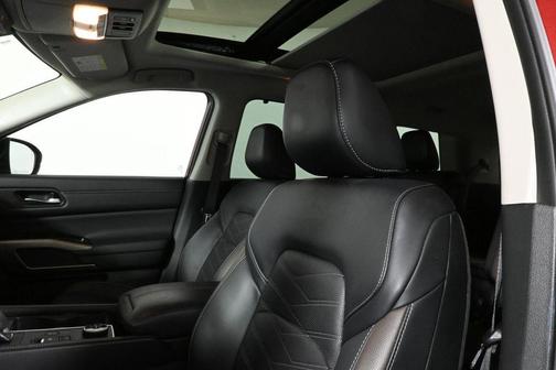 2023 Nissan Pathfinder Platinum 4WD