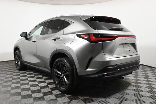 2022 Lexus NX 450h+ Luxury