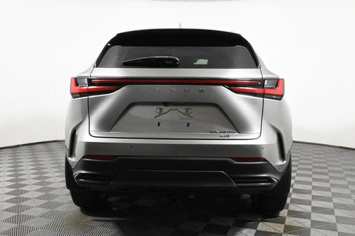 2022 Lexus NX 450h+ Luxury