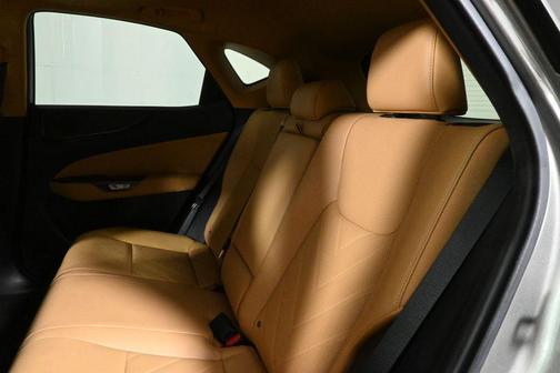 2022 Lexus NX 450h+ Luxury