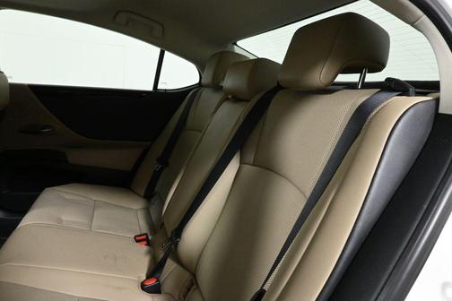 2021 Lexus ES 250 Base