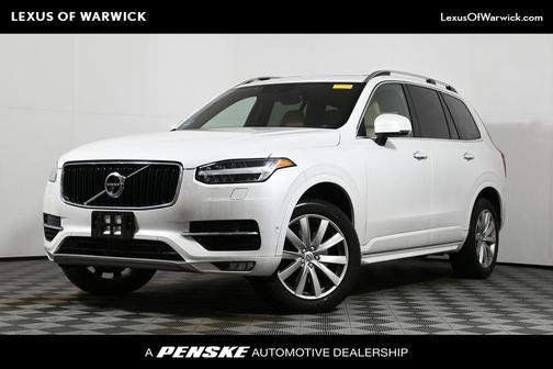 2018 Volvo XC90 T6 Momentum