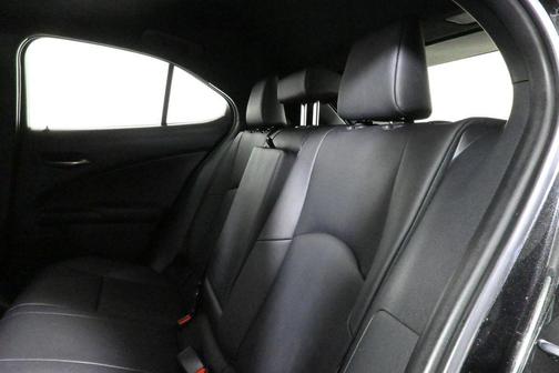 2022 Lexus UX 250h F Sport