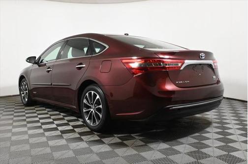 2016 Toyota Avalon Hybrid XLE Plus