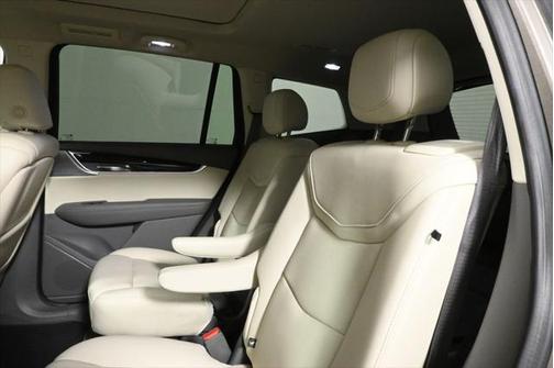 2022 Cadillac XT6 Premium Luxury AWD
