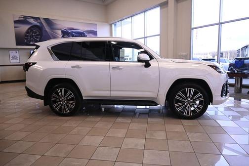 2026 Lexus LX 700h LX 700h Luxury