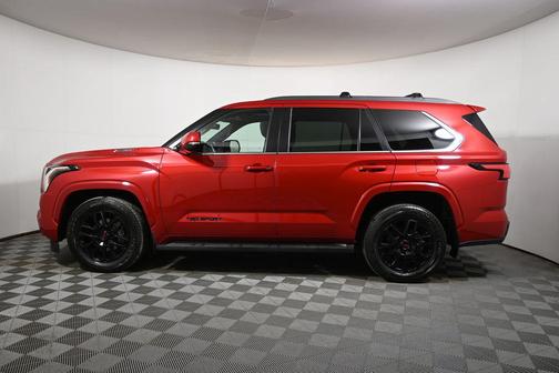 2025 Toyota Sequoia SR5