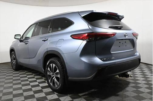 2020 Toyota Highlander Hybrid XLE