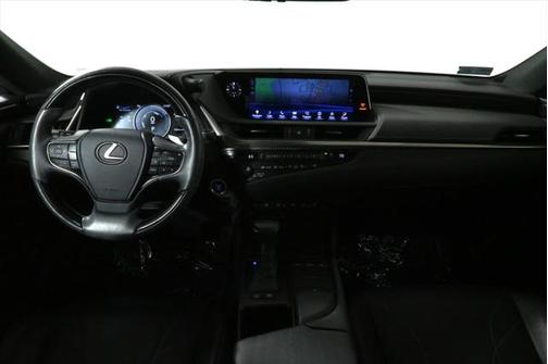 2020 Lexus ES 300h Luxury