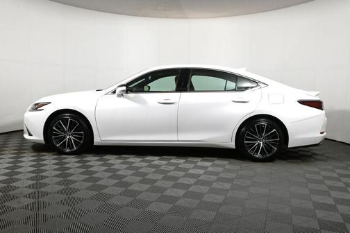 2025 Lexus ES 350 Base