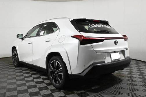 2025 Lexus UX 300h Premium