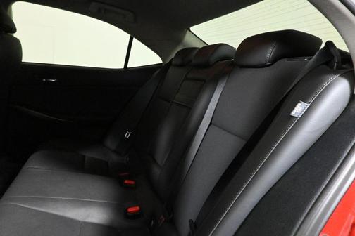 2016 Lexus IS 300 Base