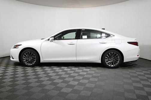 2025 Lexus ES 350 Ultra Luxury