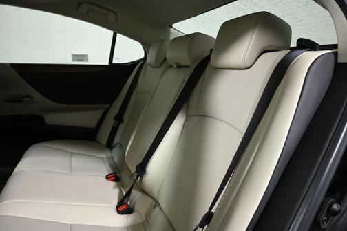 2025 Lexus ES 350 Base