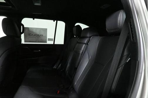 2025 Lexus LX 600 Luxury