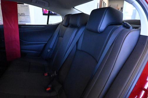 2025 Lexus ES 350 Base