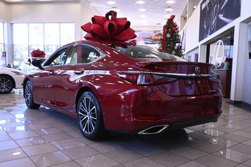 2025 Lexus ES 350 Base