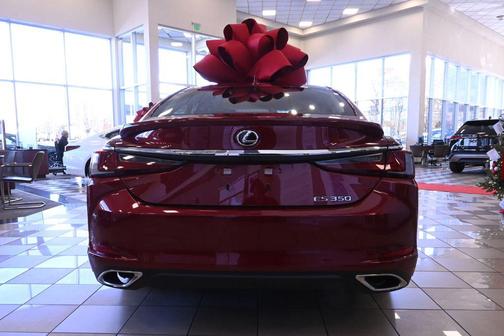 2025 Lexus ES 350 Base