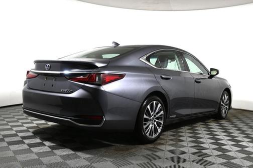 2020 Lexus ES 300h Base
