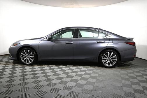 2020 Lexus ES 300h Base