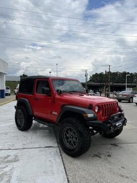 Photo 3 of 22 of 2020 Jeep Wrangler Sport