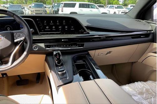 2024 Cadillac Escalade ESV Premium Luxury