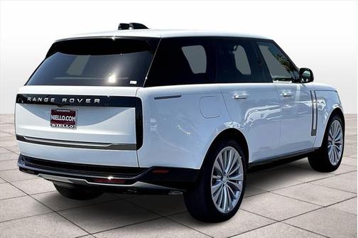 2025 Land Rover Range Rover P530 SE