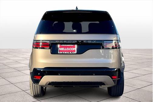2025 Land Rover Discovery P360 Dynamic SE