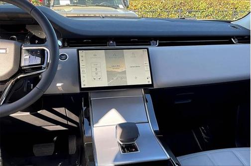 2025 Land Rover Range Rover Evoque Core S