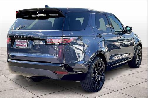 2025 Land Rover Discovery P300 Dynamic SE