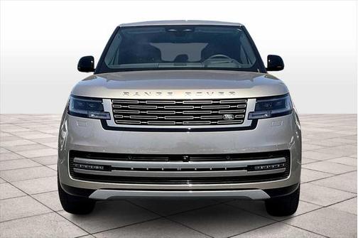 2025 Land Rover Range Rover P550e SE