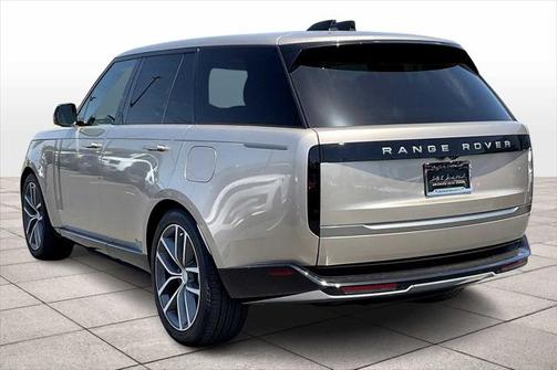 2025 Land Rover Range Rover P550e SE