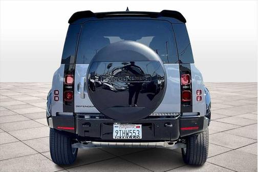 2024 Land Rover Defender X-Dynamic SE