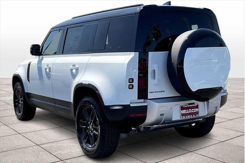 2025 Land Rover Defender 110 P300