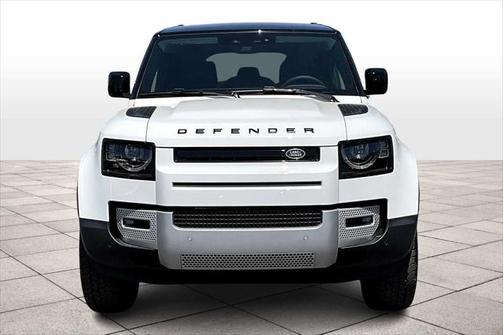 2025 Land Rover Defender 110 P300