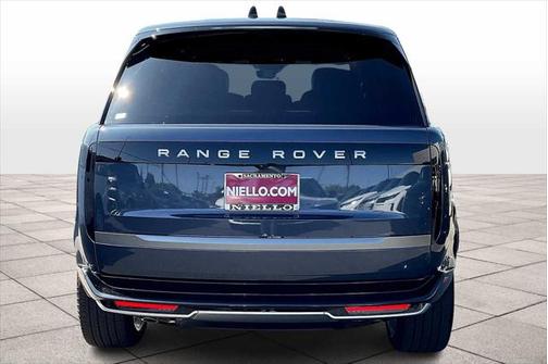 2025 Land Rover Range Rover P530 SE 7 Seat