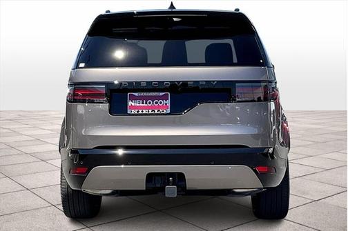 2025 Land Rover Discovery P360 Dynamic SE