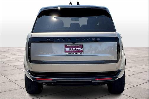 2025 Land Rover Range Rover P530 SE 7 Seat
