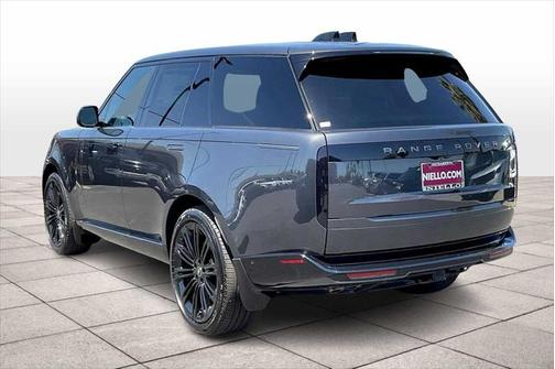 2025 Land Rover Range Rover P530 SE