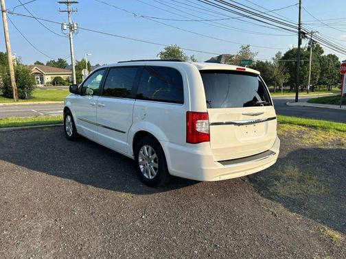 2011 Chrysler Town & Country Touring-L